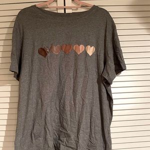 Gray multicolored heart t shirt